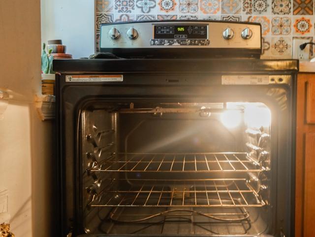 Before and After Photos: TikTok Lemon Oven Cleaning Hack Works