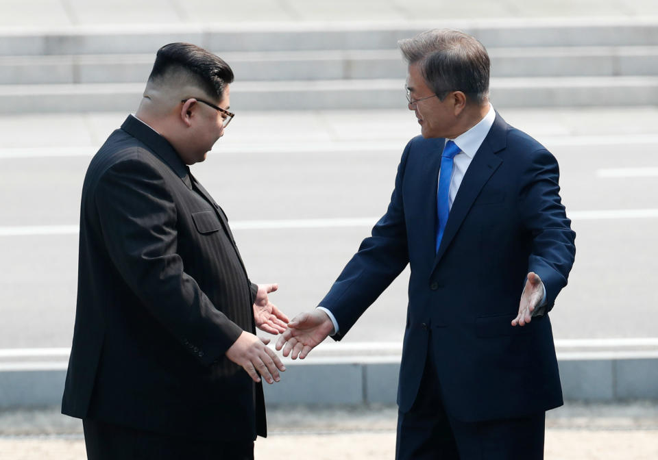 Korea Summit: Kim Jong-un crosses into South Korea for historic meeting