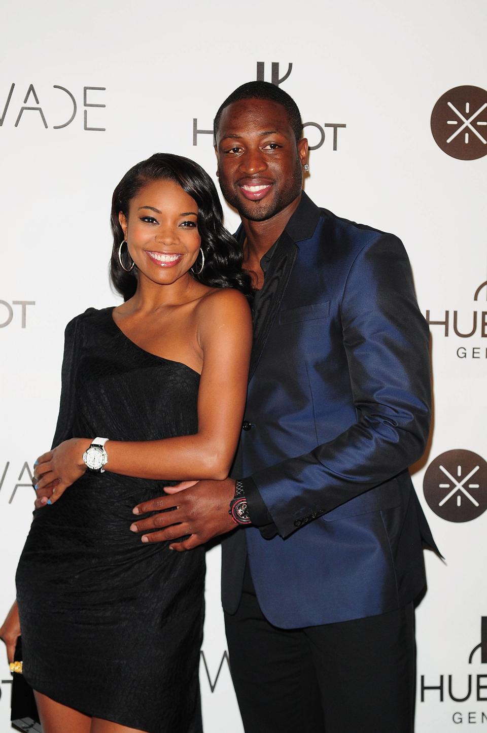 NBA球星韋德(Dwyane Wade)，在與前妻離婚後，隨即和著名影星蓋柏莉尤恩(Gabrielle Union)閃電再婚。曾拍過絕地戰警2、大衛特大號、魅力四射等電影的尤恩，縱使年齡已在四十歲上下，仍舊保持明星級的姣好身材，而與韋德的婚姻，她也始終保持低調。(Johnny Louis/WENN.com)