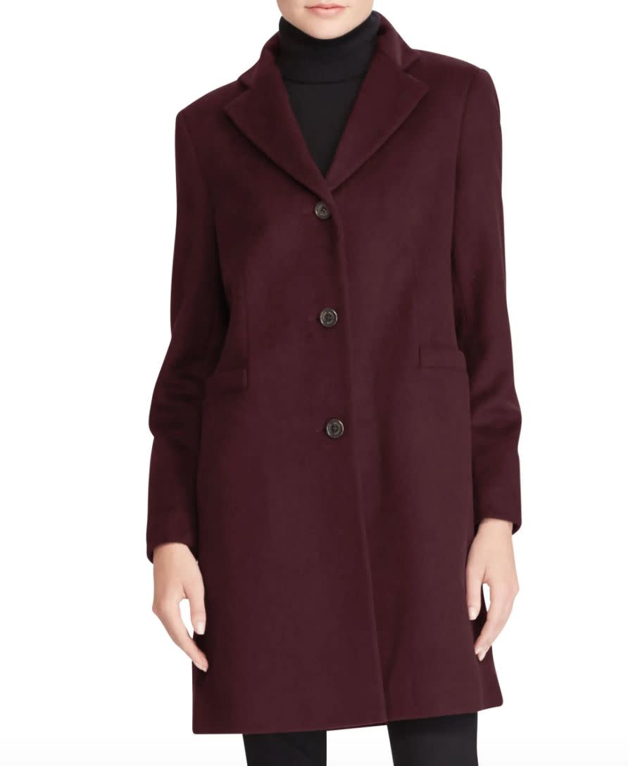 This coat has a 4.2-star rating over more than 300 reviews. It comes in sizes 0 to 16. <a href="https://fave.co/2JwmqtC" target="_blank" rel="noopener noreferrer">Originally $220, get it now for $150 at Nordstrom</a>.