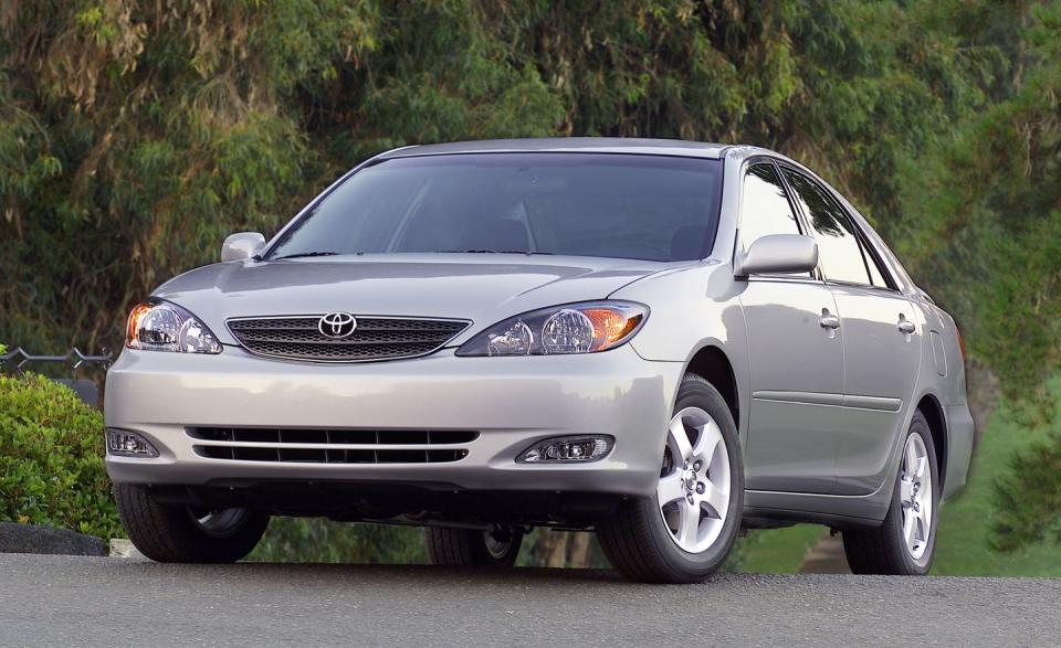 2003: Toyota Camry – 413,296