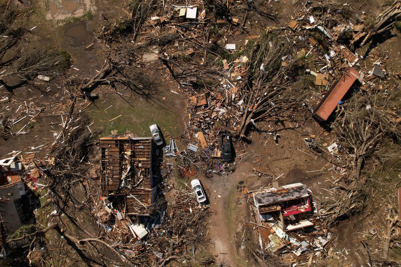 Tornadoes hit communities across central Mississippi