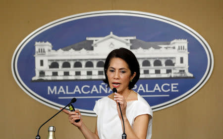 Philippine Environment Secretary Regina Lopez speaks during a media briefing in Manila, Philippines February 9, 2017. REUTERS/Erik De Castro