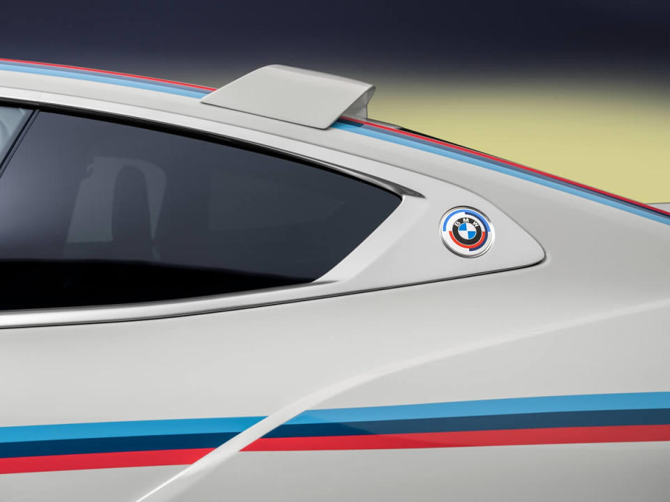 P90488899_highRes_the-bmw-3-0-csl-stat.jpg