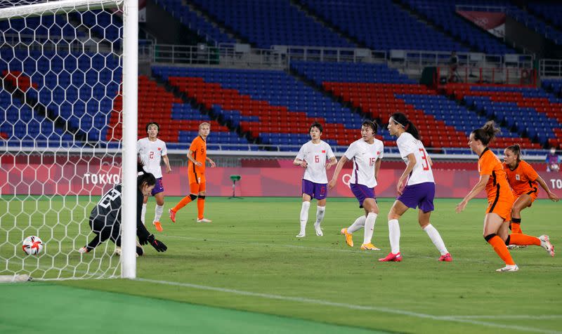 Soccer Football - Women - Group F - Netherlands v China