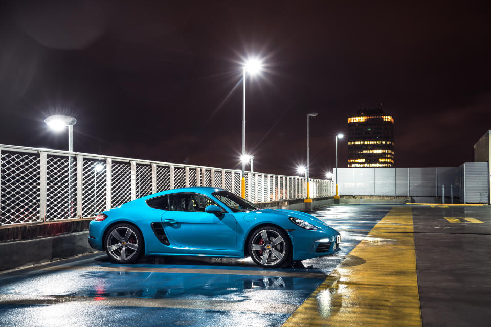 Porsche 718 Cayman