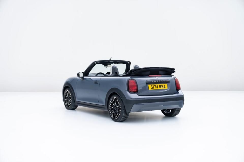 2025 mini cooper convertible