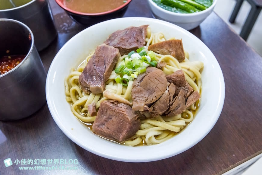 高雄鹽埕｜港園牛肉麵