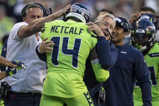 Pete Carroll: Seahawks will 'try hard' to re-sign D.K. Metcalf before 2022  season begins