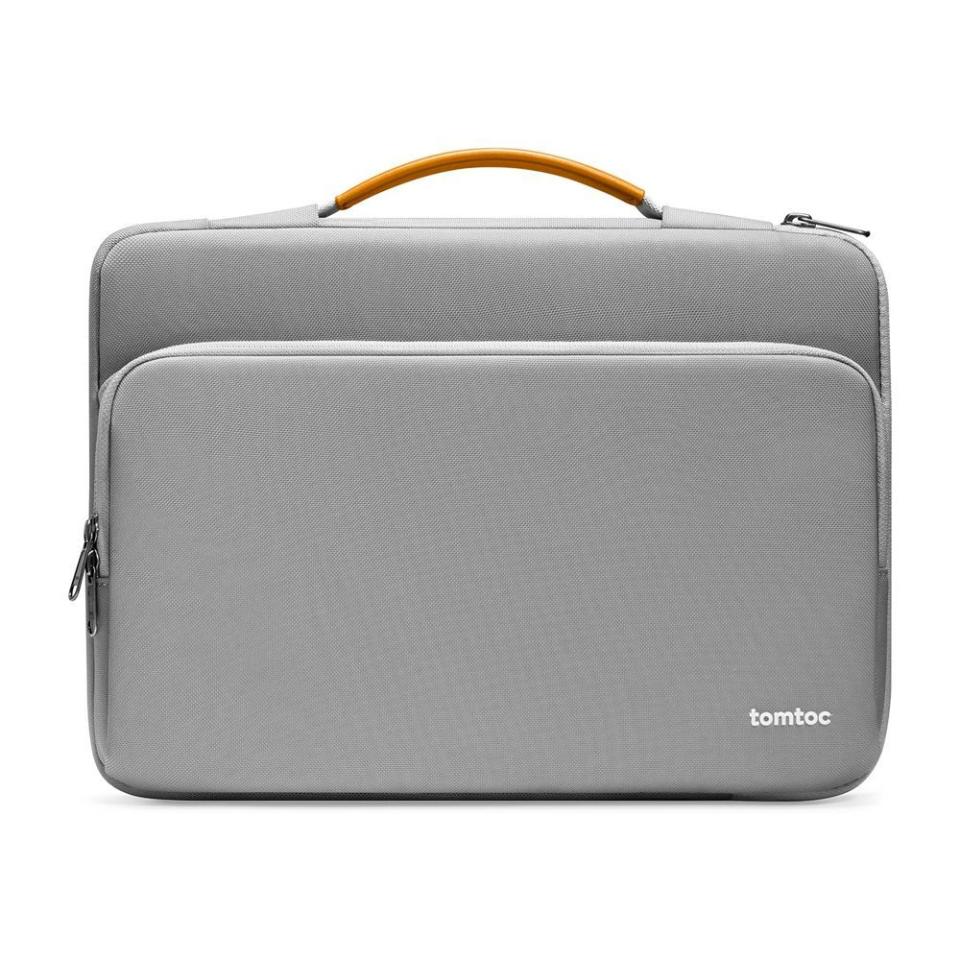 1) 360 Protective MacBook Carrying Case