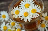 <p>Wind down with relaxing chamomile before bedtime [Photo: Pexels] </p>