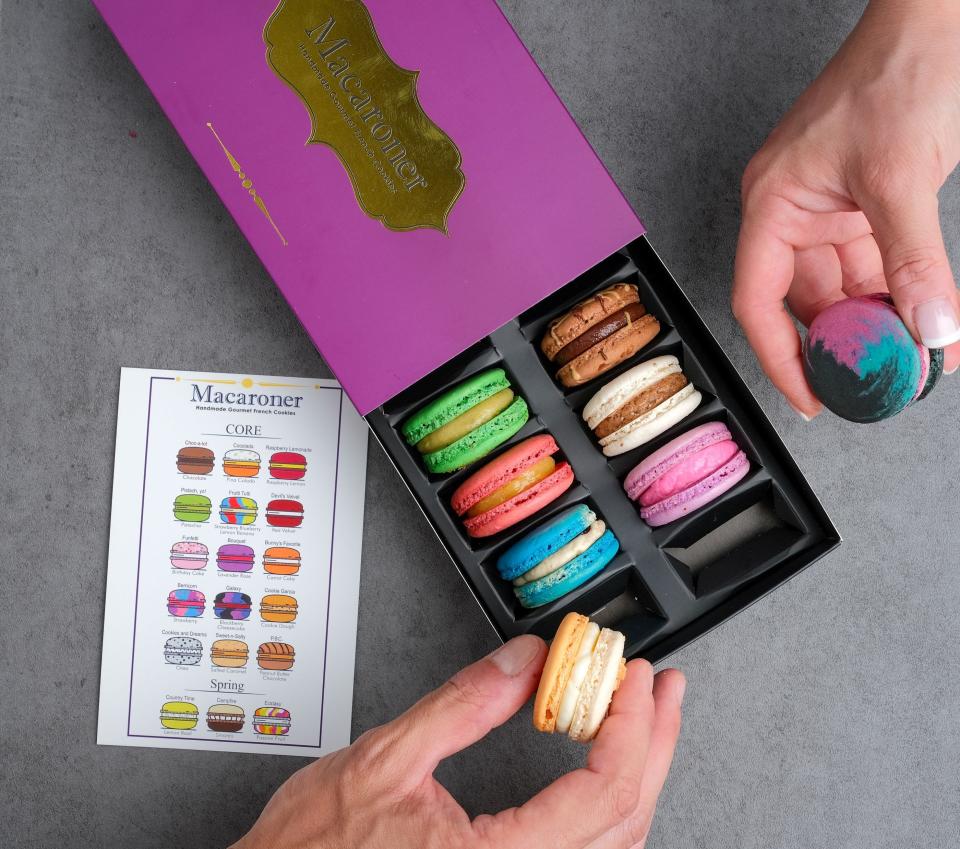 Jonathan Aviv's online Macaroner shop offers a variety of flavors and boxes.