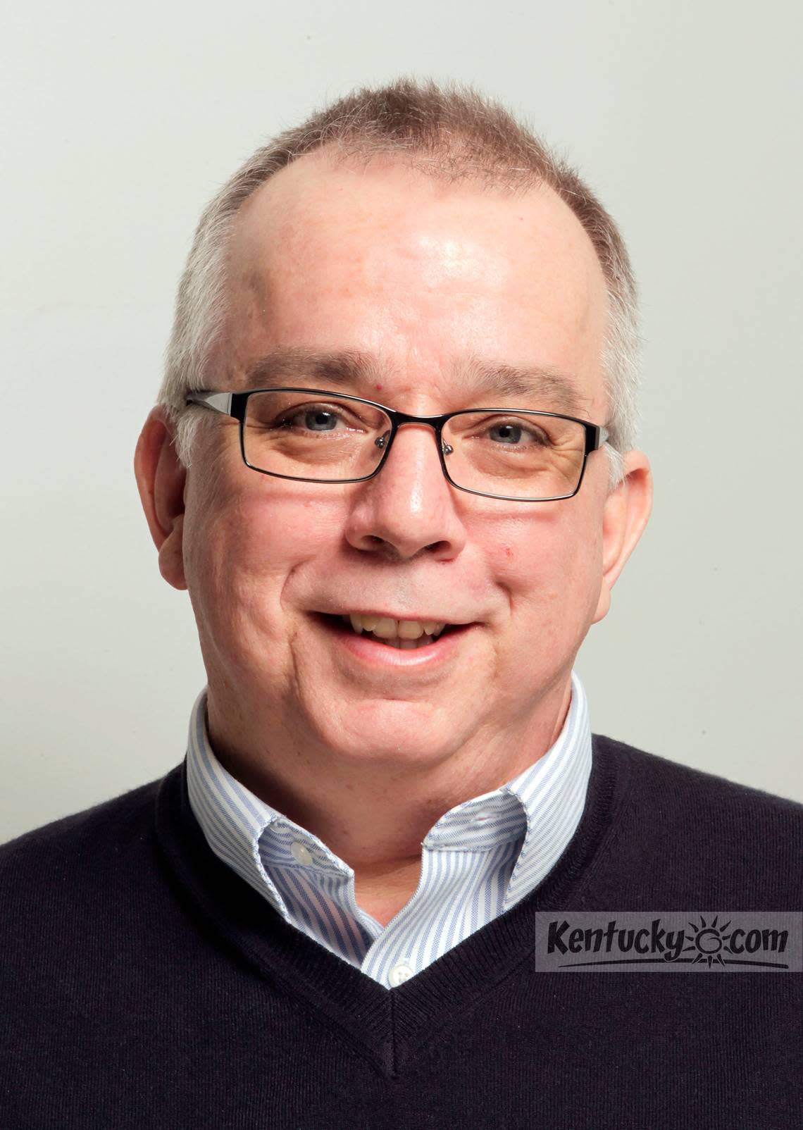 Paul Prather photographed in the Herald-Leader studio in Lexington, Ky., Friday, February 22, 2013. This is for a new column sig/mug of Prather. Photo by Charles Bertram | Staff