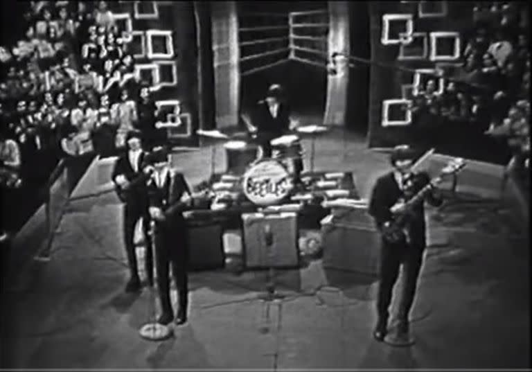 En un confuso episodio, cuatro imitadores de Jonh, Paul, George y Ringo causaron furor en la Argentina a mediados de los años 60