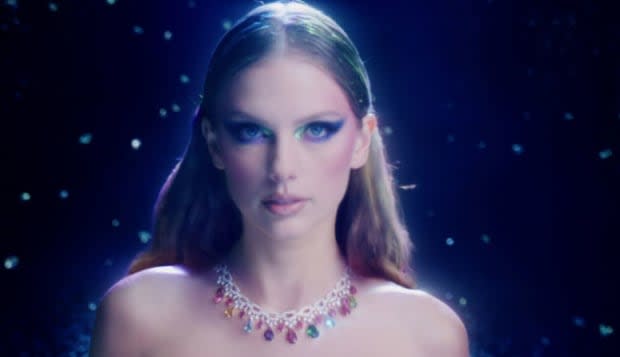 Taylor Swift "Bejeweled" video Easter egg: Her necklace<p>VEVO</p>