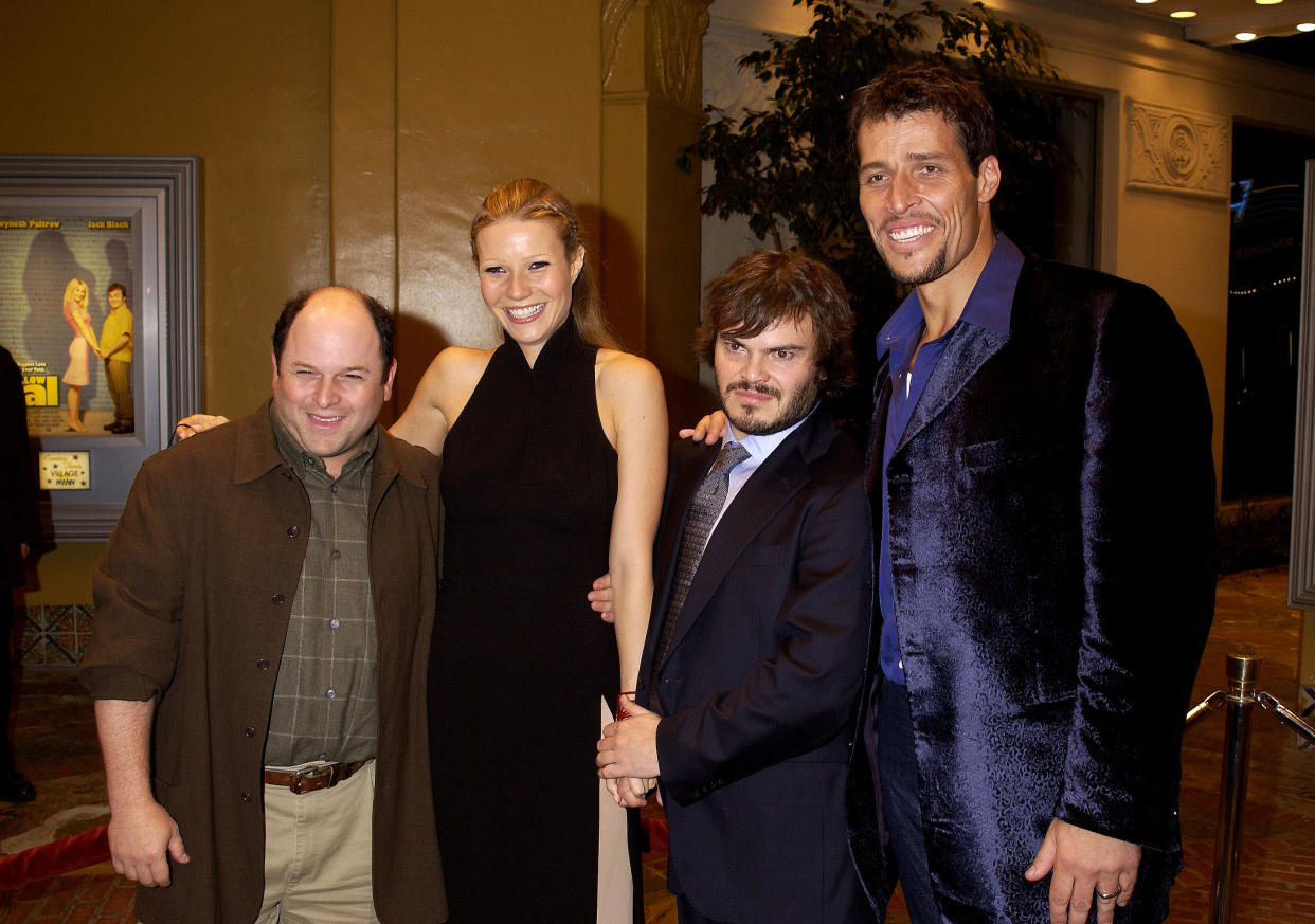 Gwyneth Paltrow con Jason Alexander, Jack Black & Tony Robbins (Photo by Gregg DeGuire/WireImage)