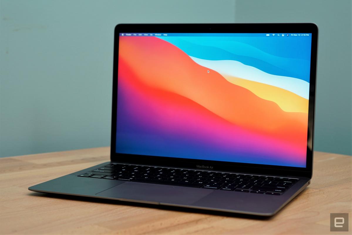 Apple's MacBook Air M1 drops back down to 850 at Amazon