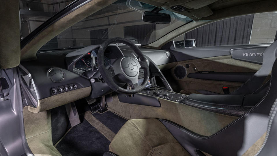 Inside the 2008 Lamborghini Reventón