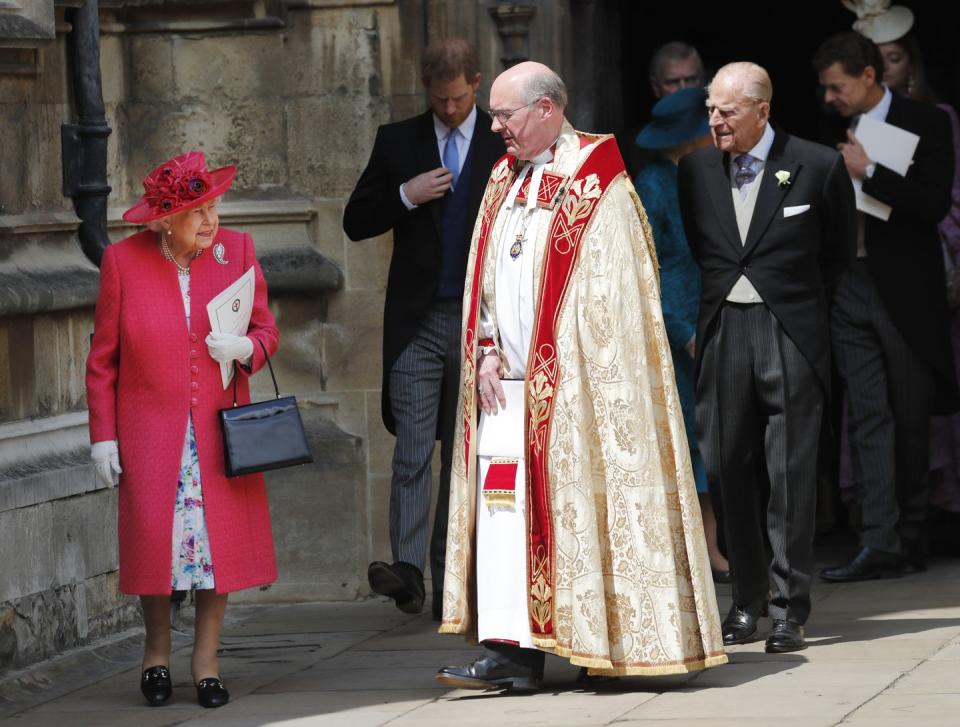 Queen Elizabeth speaks with Right Reverend David