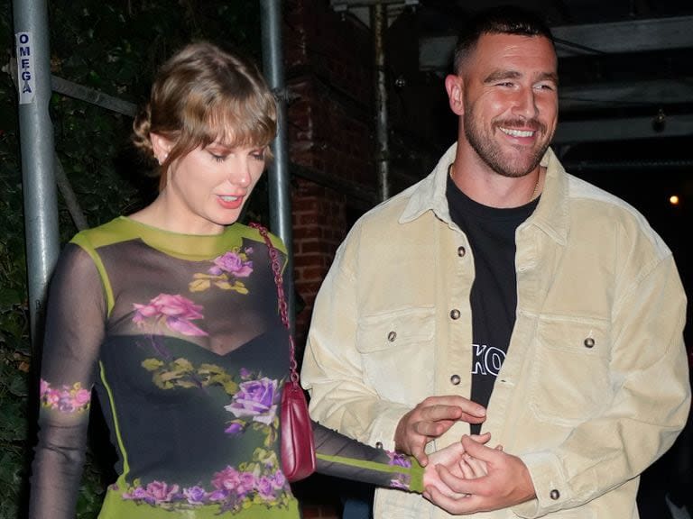 Taylor Swift y Travis Kelce: la visita relámpago de el jugador de fútbol americano dio indicios de que la relación sentimental entre ambos va en serio