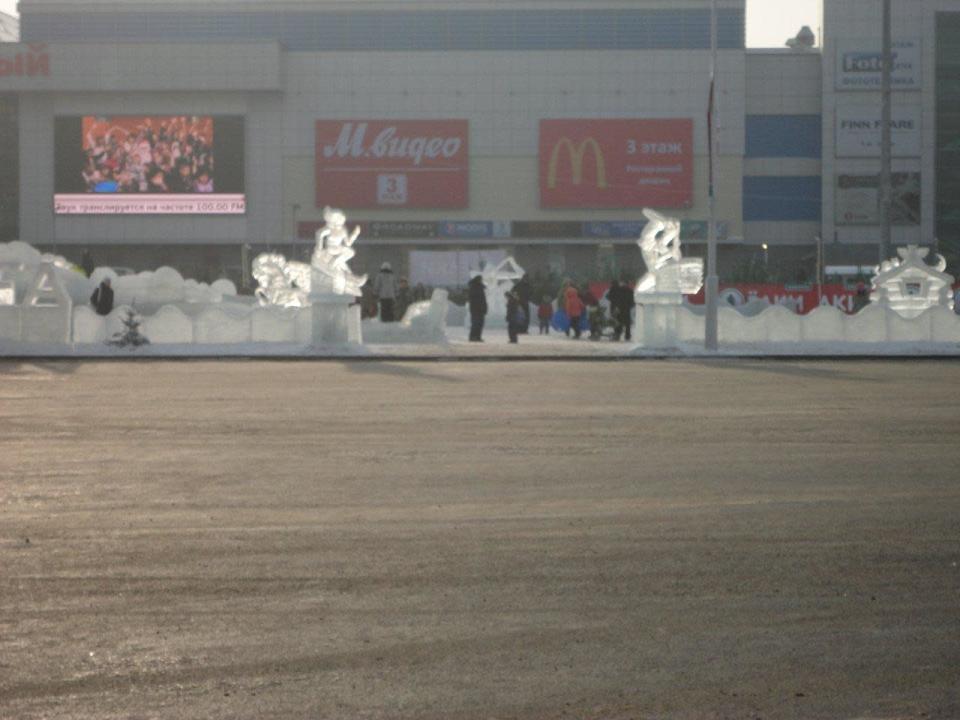 Pretty ice sculptures in Ufa, Russia at the World Junior Hockey Championships. (Sunaya Sapurji)