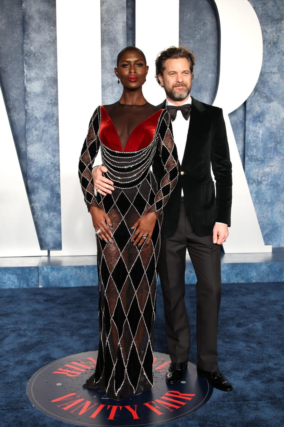 Jodie Turner-Smith and Joshua Jackson attend the 2023 Vanity Fair Oscar Party hosted by Radhika Jones at Wallis Annenberg Center for the Performing Arts on March 12, 2023 in Beverly Hills, California.