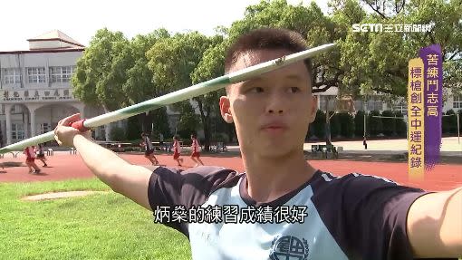 吳炳燊奪下中學「田徑錦標賽」標槍冠軍，打破大會紀錄。