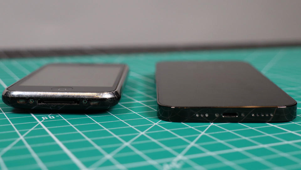 iPhone 3G  and iPhone 14 Pro bottom ports