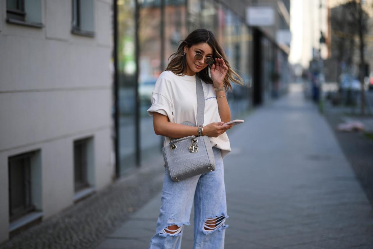 Hilary Tank White  Crop top with jeans, Cute outfits with jeans