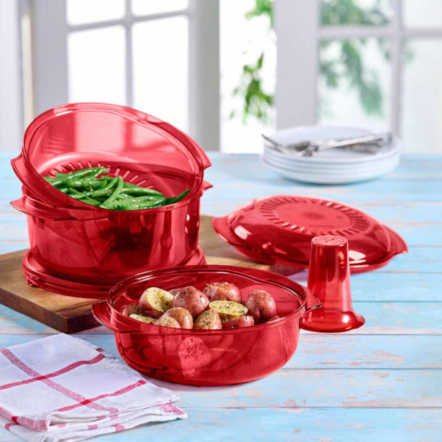 TUPPERWARE NEW ESSENTIALS RICE SERVER WITH SERVING SPOON-RED COLOR