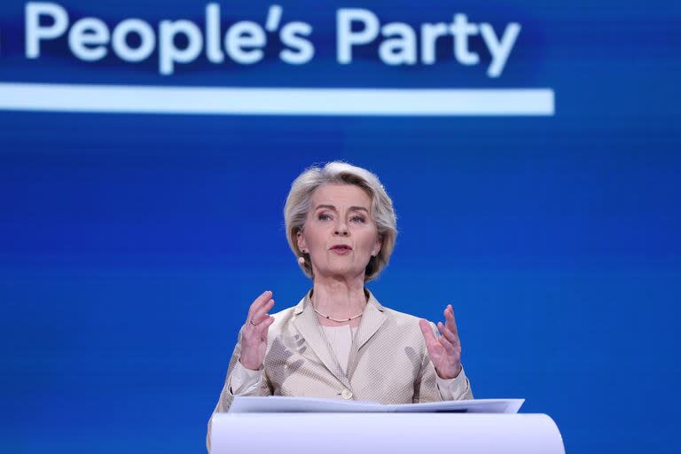 Ursula Von der Leyen, candidata principal del Partido Popular Europeo (PPE) a la presidencia de la Comisión Europea, hablando en el Parlamento Europeo, en Bruselas