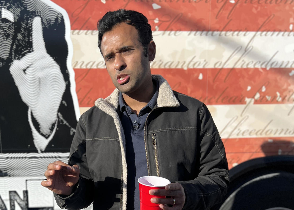 Vivek Ramaswamy talks to the press after a campaign event in Oskaloosa, Iowa (Alex Tabet / NBC News)