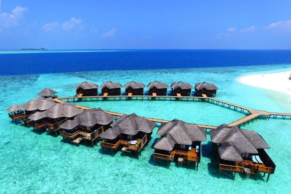  (Fihalhohi Island Resort/Facebook)