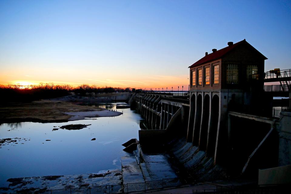 The Overholser Dam is seen just after sunset on Jan. 11.