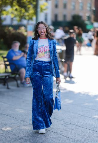 14 Perfect Outfits That Prove Flare Pants Are Back, Baby - Yahoo