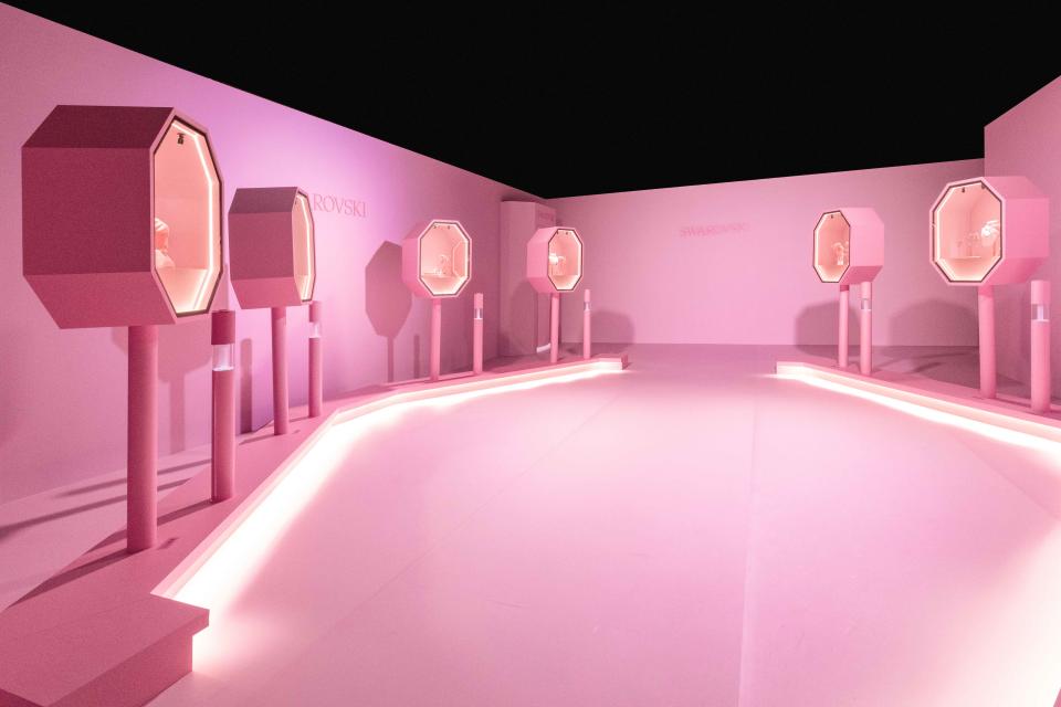 The Pink Room 以同色系打造展示空間！圖片來源:Swarovski