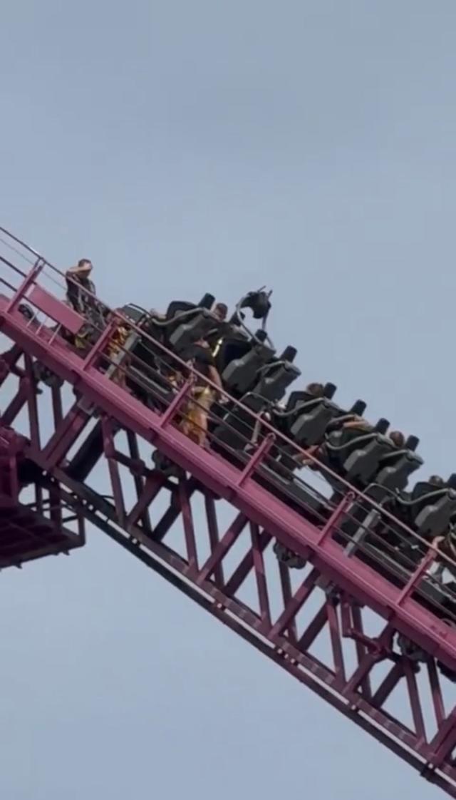 People left trapped on top of one of world s largest rollercoaster