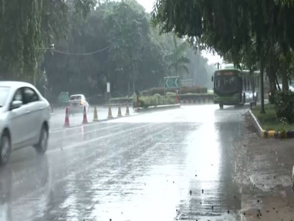 Visual of rain from Janpath road, New Delhi