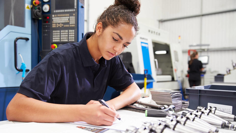 Clean-car engineer, engineer