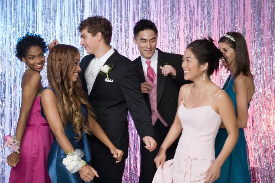 teens dancing at prom