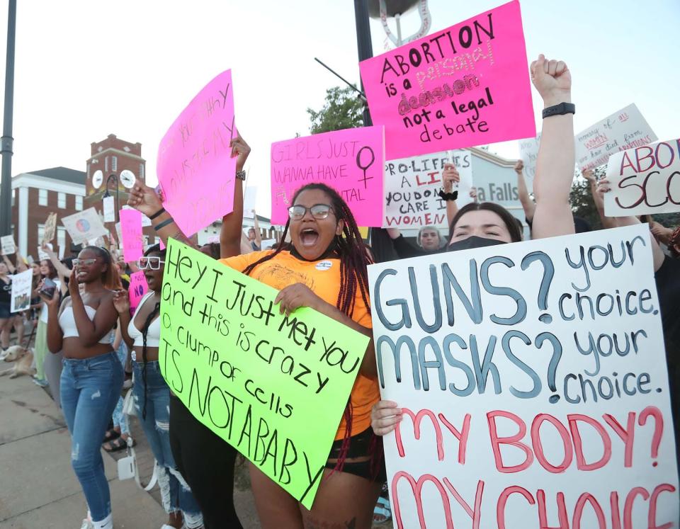 The crowd moved to Broad Boulevard to vocalize their stance during the Rally for Reproductive Justice at the Cuyahoga Falls Pavilion and Amphitheater on Tuesday.