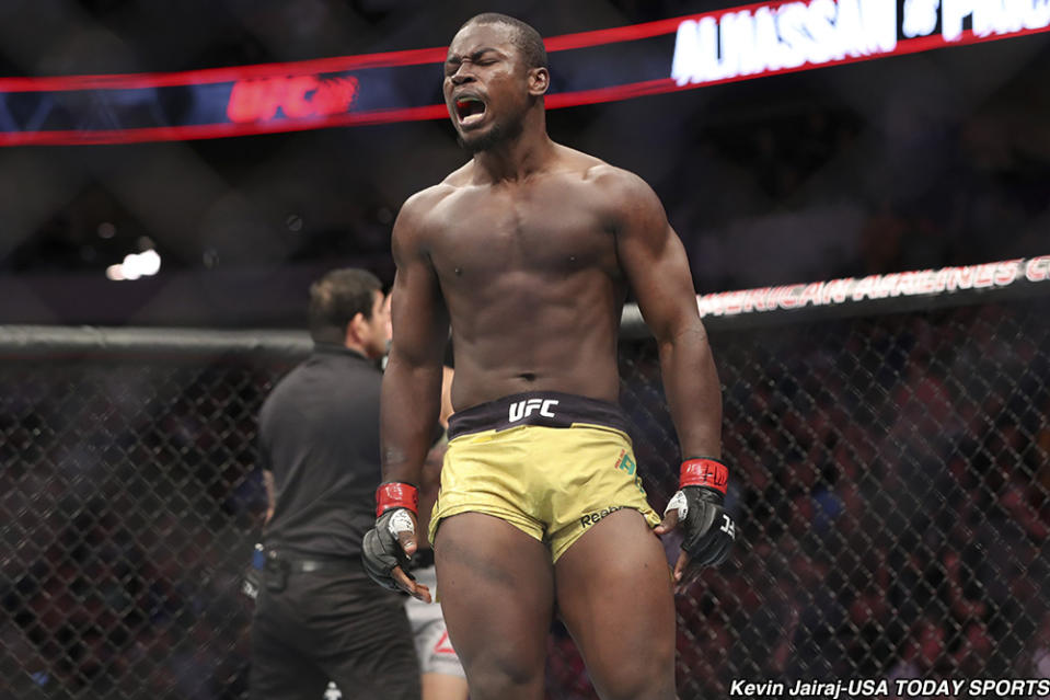 Sep 8, 2018; Dallas, TX, USA; Abdul Razak Alhassan (red gloves) fights Niko Price (blue gloves) during UFC 228 at American Airlines Center. Mandatory Credit: Kevin Jairaj-USA TODAY Sports