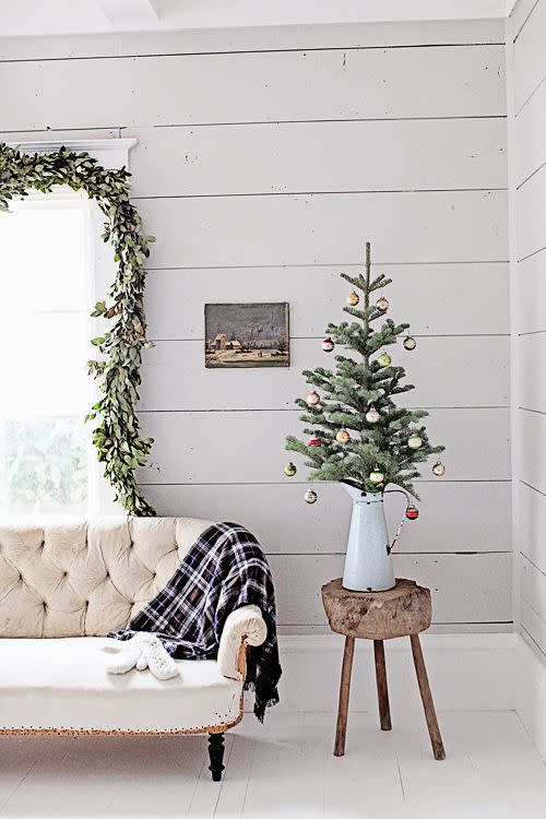 111 Christmas Decorations for Every Room of the House—Even the Bathroom