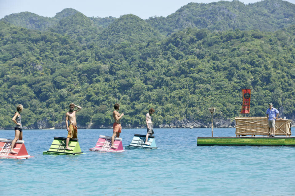 "The Beginning of the End" - Jeff Probst watches Dawn Meehan, Edward "Eddie" Fox, Reynold Toepfer and John Cochran compete in the Immunity Challenge during the twelfth episode of "Survivor: Caramoan - Fans vs. Favorites."