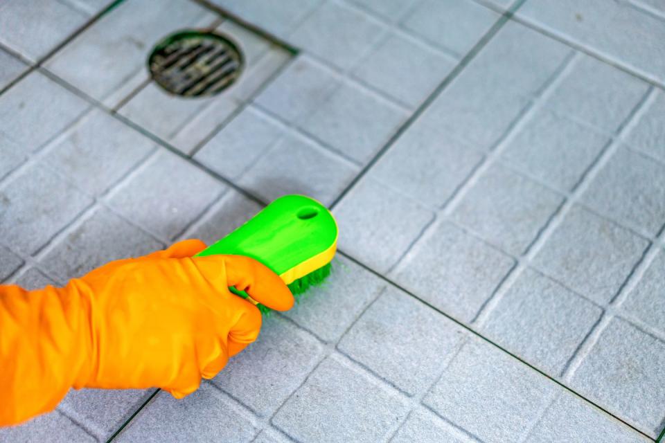 10) Tips to Get Your Grout Under Control From Our Experts