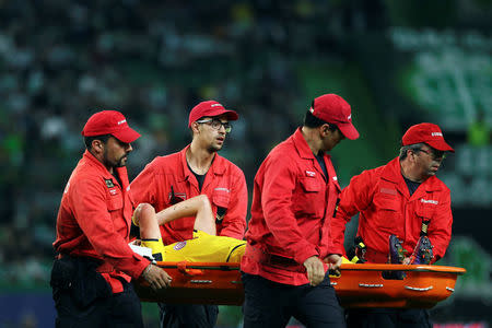 Football Soccer - Sporting Lisbon v Borussia Dortmund - Champions League - Group F - Alvalade stadium, Lisbon, Portugal - 18/10/16 Borussia Dortmund's Felix Passlack is stretchered off REUTERS/Pedro Nunes