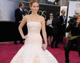 Actress Jennifer Lawrence arrives at the Oscars. (Credit: Getty)