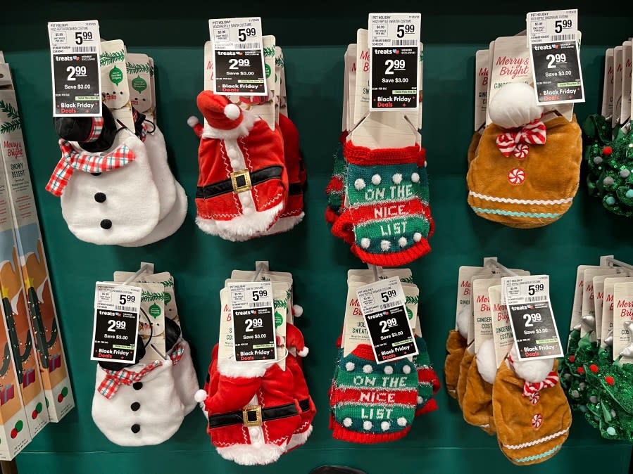 A display of holiday outfits for bearded dragons at PetSmart in North Las Vegas.