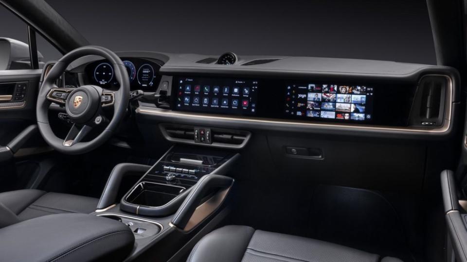 副駕駛座10.9吋觸控螢幕將隨著小改款Cayenne一同引進臺灣市場。(圖片來源/ Porsche)