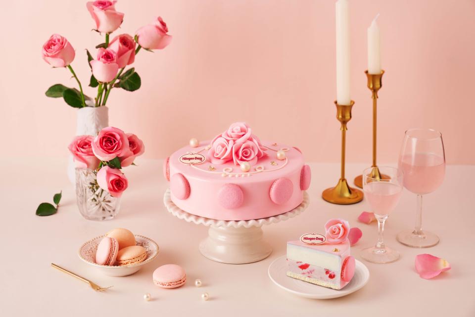 哈根達斯全新設計款冰淇淋蛋糕「玫瑰珍語」售價5吋1,980元、7吋2,380元。圖片來源：哈根達斯